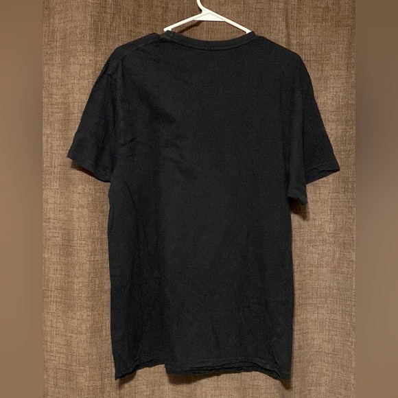 Stranger Things Official Merchandise from the Netflix Original Series size XL - Picture 2 of 3